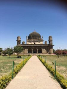 th25 rana black taj mahal